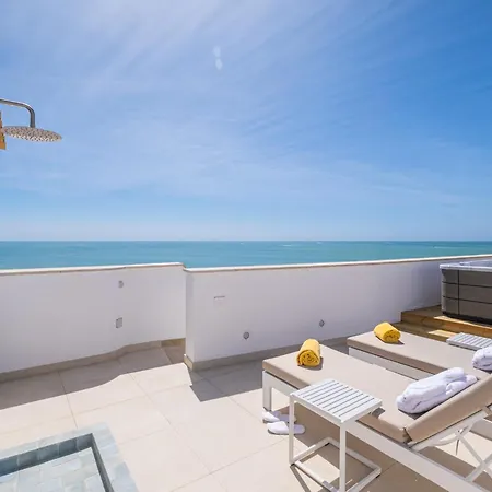 Casa Na Muralha - Front - Rooftop Jacuzzi By Dreamvillasalbufeira فيلة البوفيرا